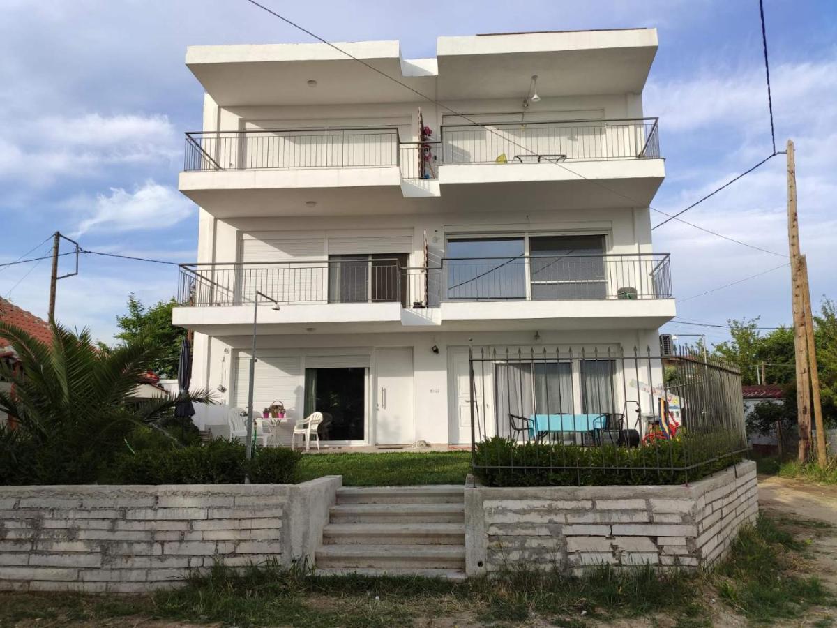 Sunset View Apartment Ofrínion Exterior foto
